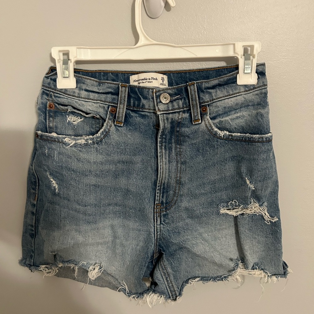 Abercrombie & Fitch High Rise Curve Love 4” Short // size 25/0